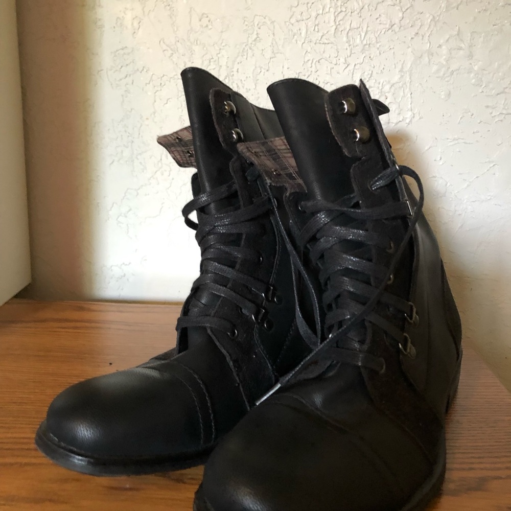 Forever 21 men’s boots